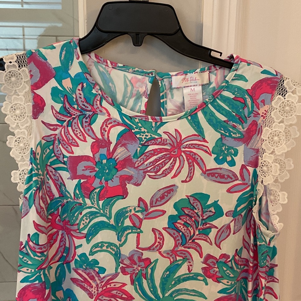 Floral ladies Dress with Lace Sleeves - Picture 2 of 4